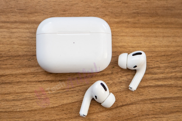 try-cleaning-your-airpods